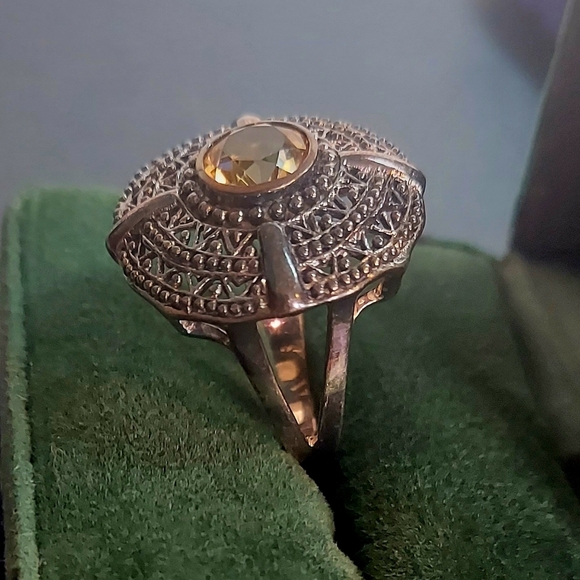 Yellow Topaz Mega Round Filigree Disc Vintage Ring Signed GFJ From Thailand - Picture 5 of 9